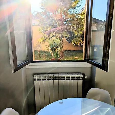 Monza Apartments