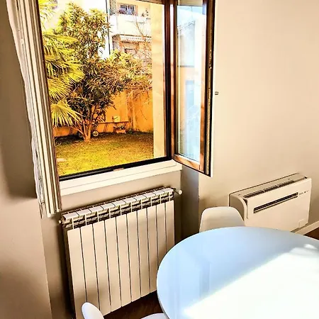 Monza Apartments